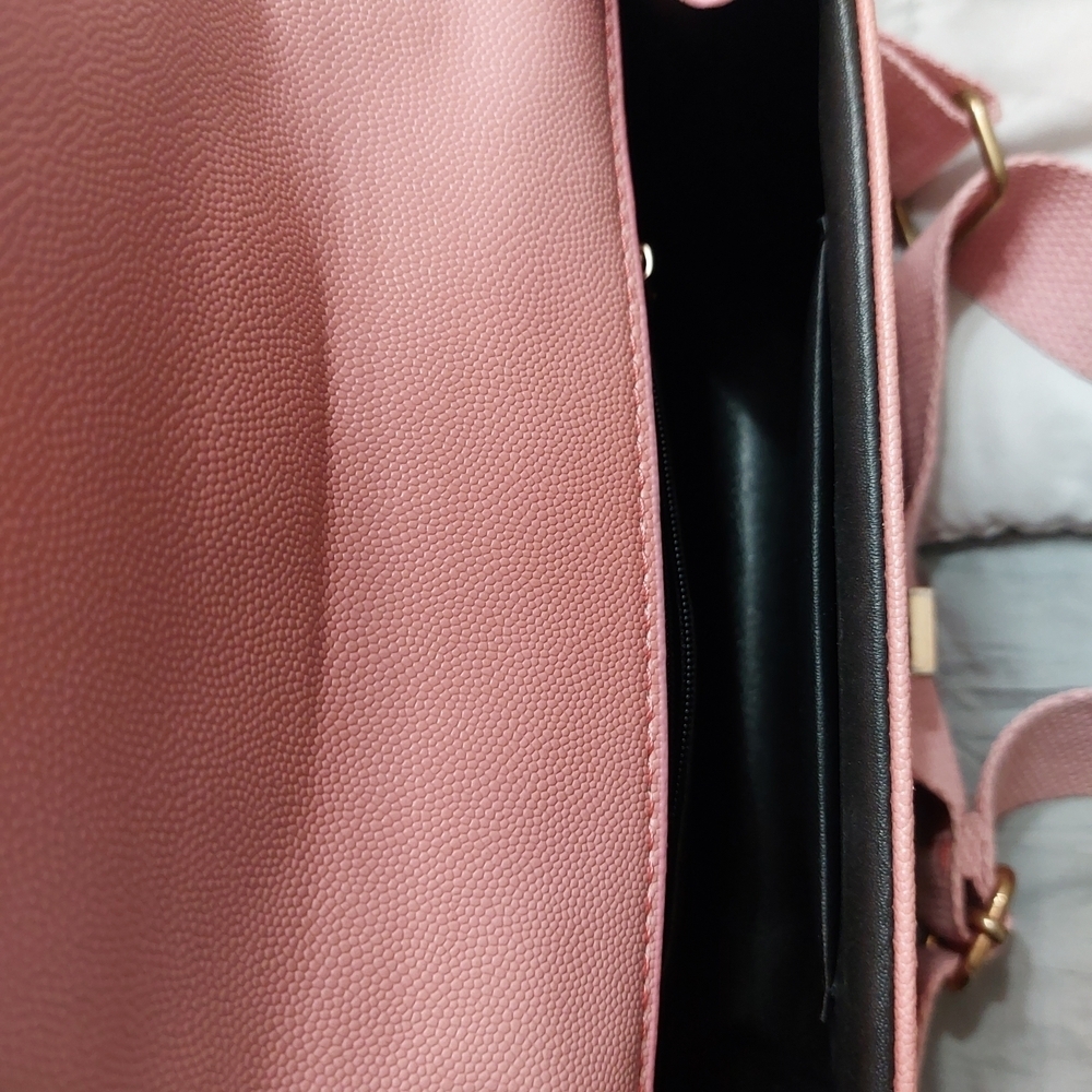 Elegant Quilted Pink Crossbody Bag - Picture 6 of 6